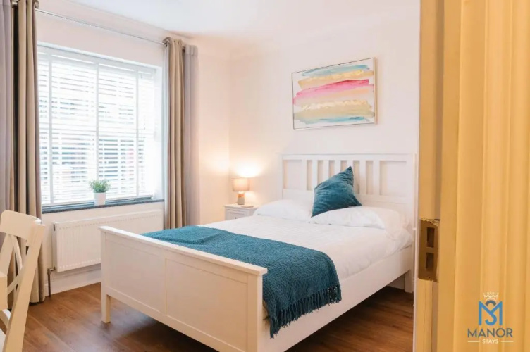 Charming chic Appartment with 24hr Parking