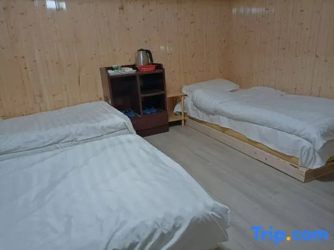 Economy Triple room