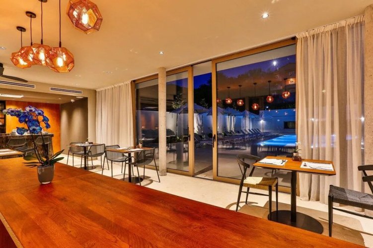 Avanti Hotel & Spa