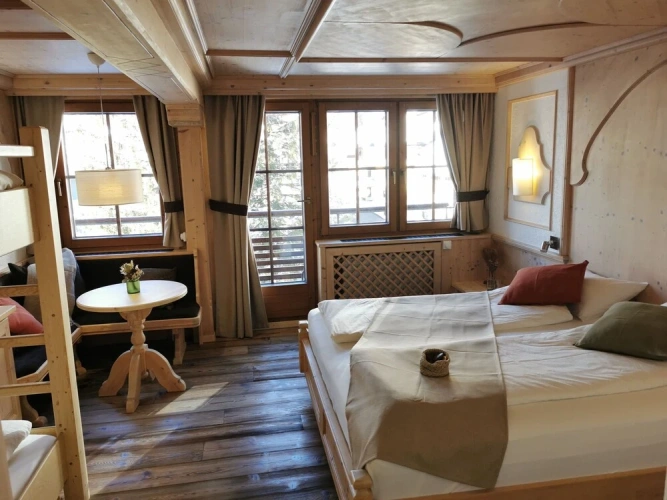 Standard Quadruple Family room