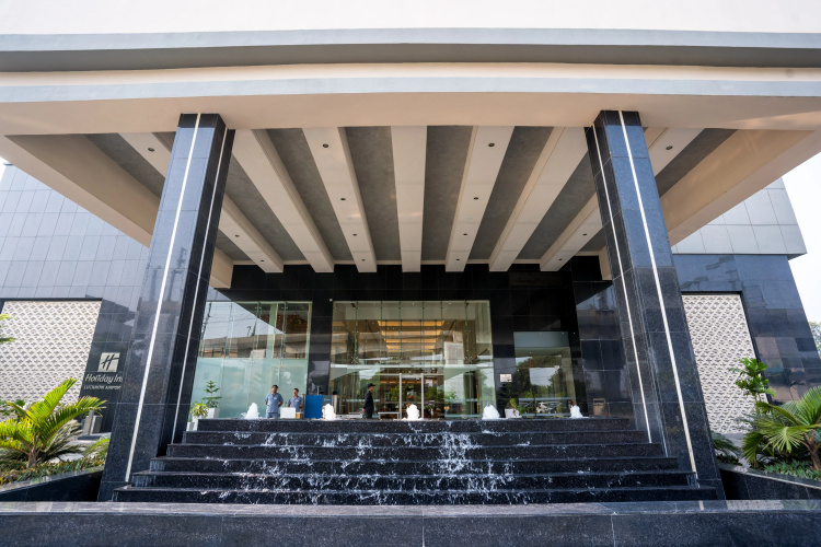 Holiday Inn Lucknow Airport By Ihg - Lucknow