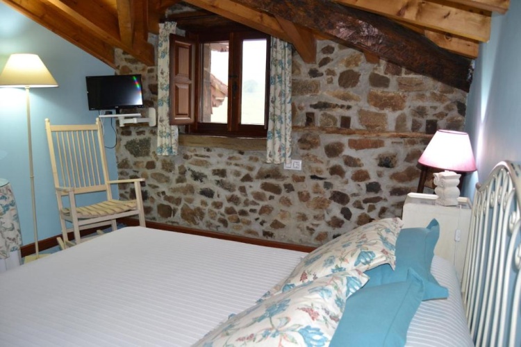3 Bedrooms Apartment