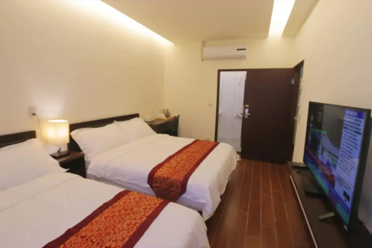 Flower Homestay