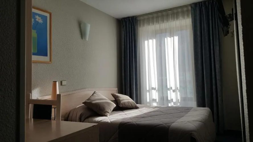 Hôtel de Genève , Faverges-Seythenex 74210, Haute Savoie