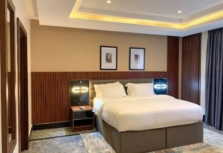 Five Homes Hotel