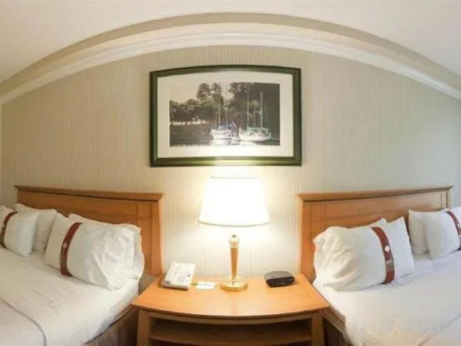 Holiday Inn North Vancouver