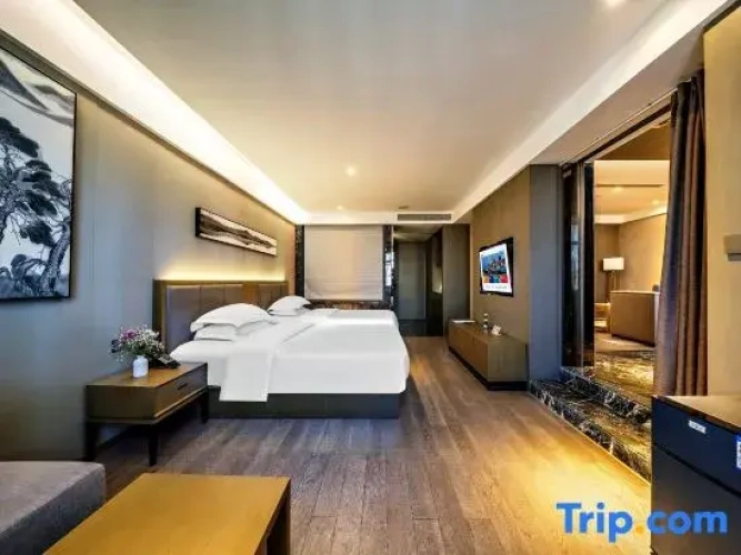 Deluxe Twin Suite