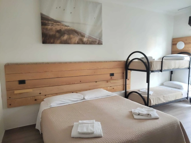 Classic Quadruple room