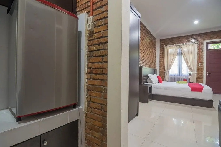 Bengawan Residence 66 by RedDoorz