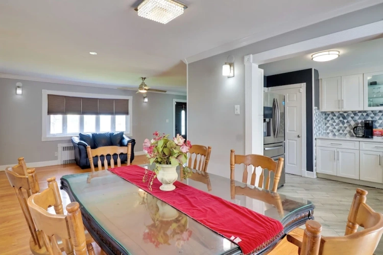 3 Bedrooms Cottage