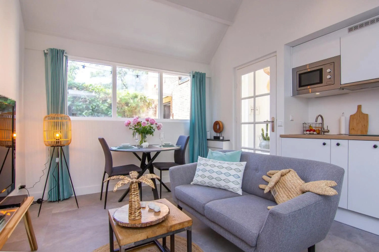 Coast Guesthouse