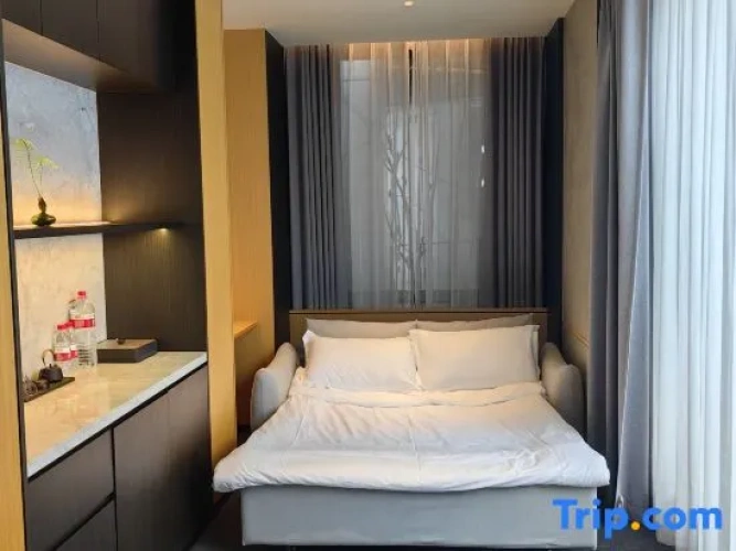 3 Bedrooms Suite with garden view