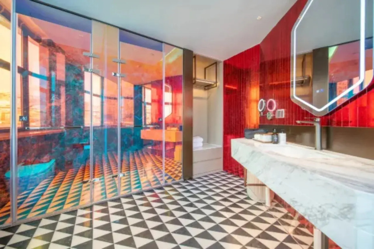 Luxemon Gem Hotel