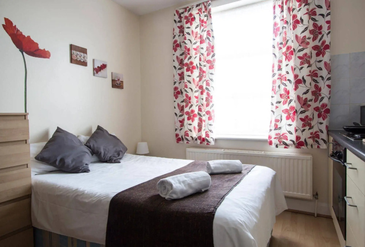 Melrose Aparthotel