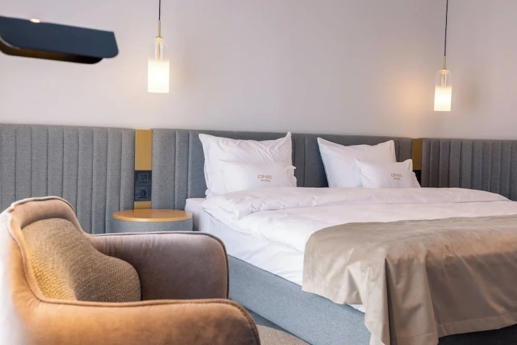 Deluxe Double room with city view