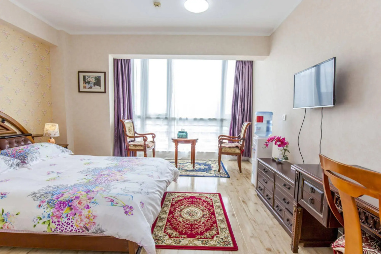 Lacasa Service Apartment