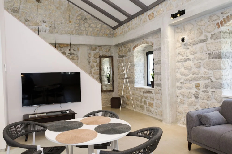 Galathea House