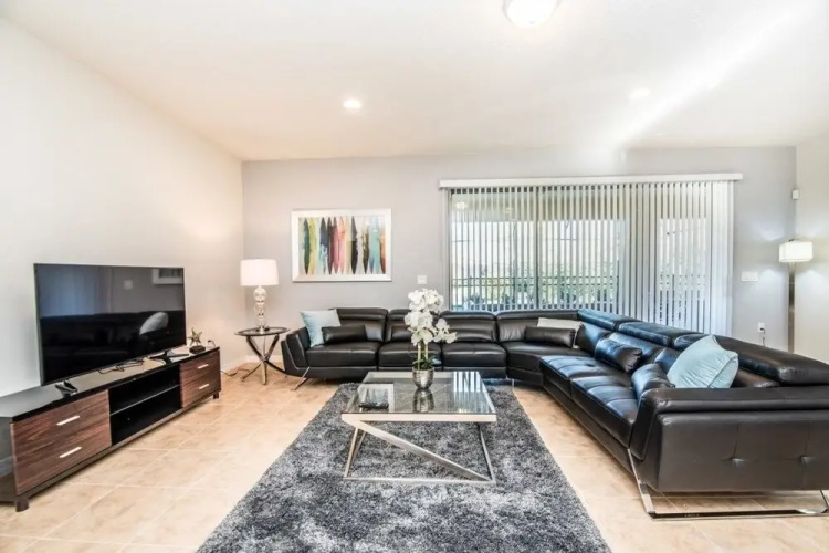 Windsor at Westside - 8891QIN