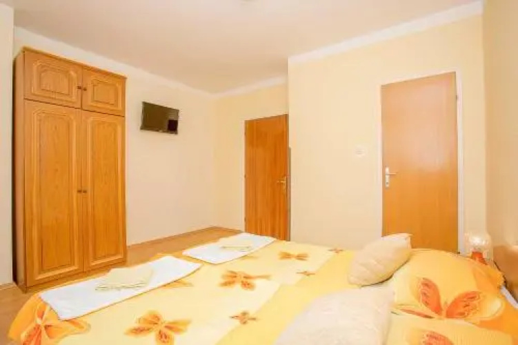 Villa Padova S4 1 Br Apts