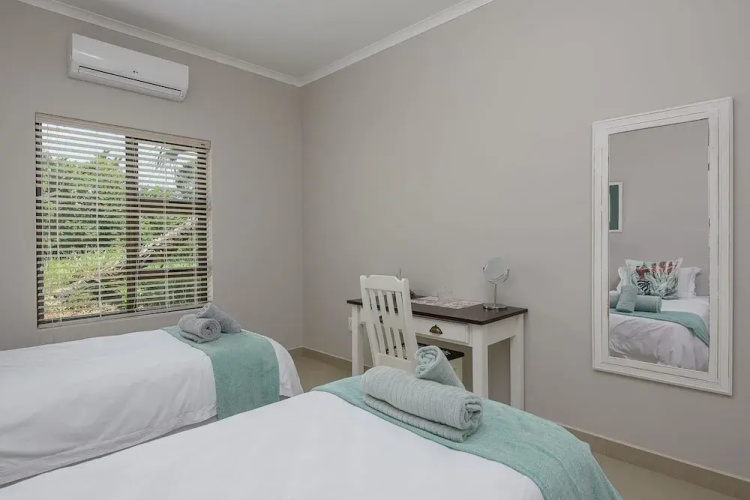 San Lameer Villa Rentals 14321