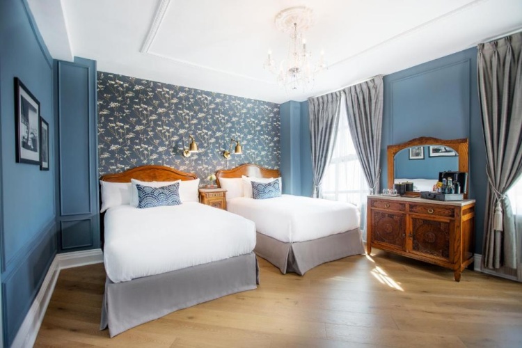 Classic Quadruple room