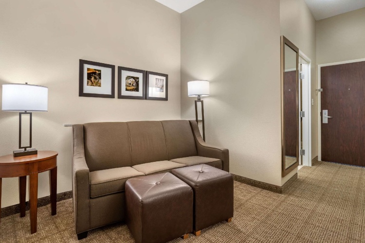 Double Suite