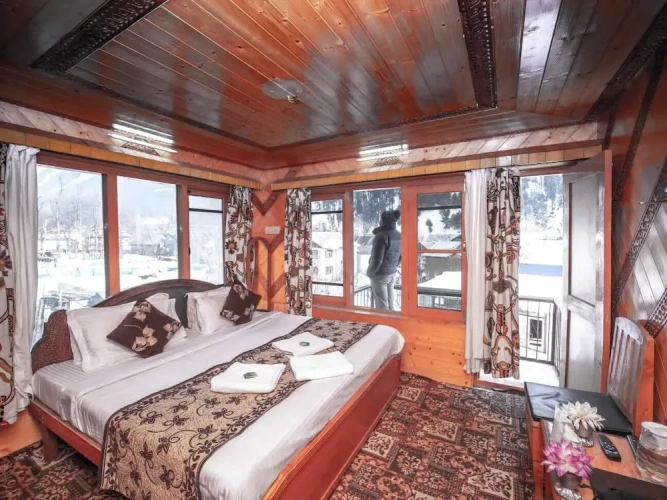 Standard Family room