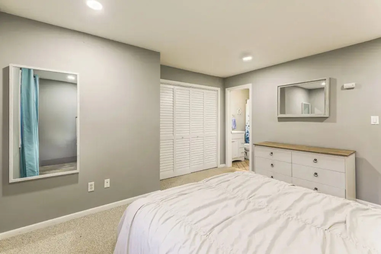 2 Mi to Rehoboth Beach: Condo w/ Pool Access!