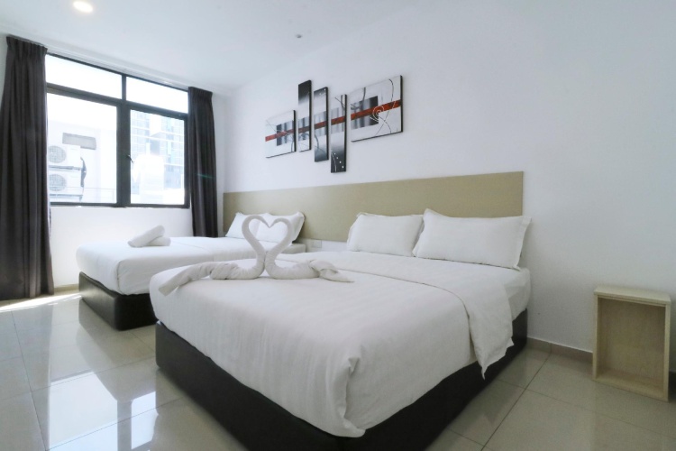 Deluxe Family Suite
