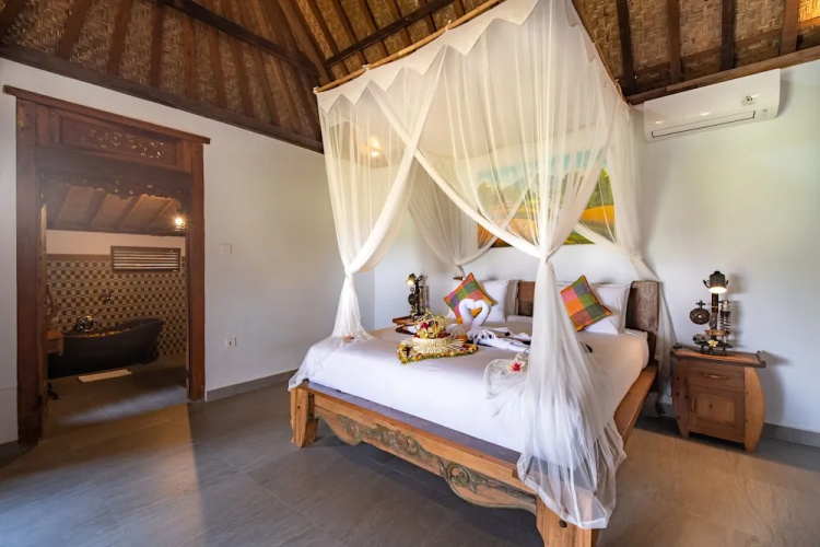 Nanang Antique Ubud Villa
