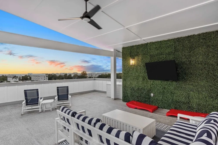 5 Bedrooms Cottage