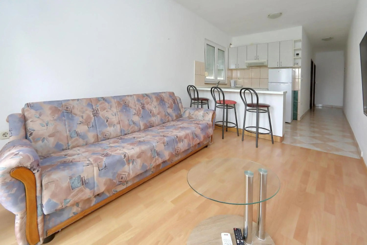 Pepi Apartments 2