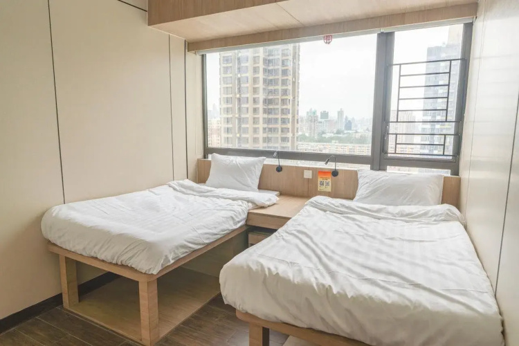 Mij (Kai Tak) Hotel