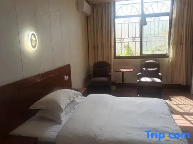 Weishan Wangjiang Hotel