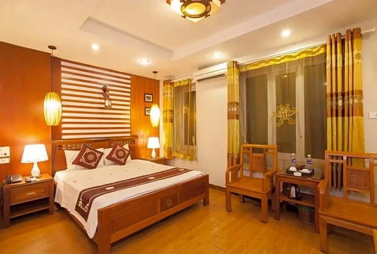 Deluxe Double room with city view