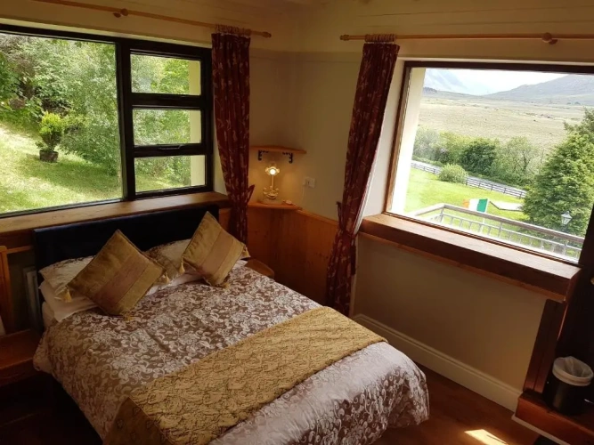Standard Double room with balcony and with lake view