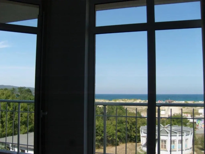 1 Bedroom Apartment with sea view