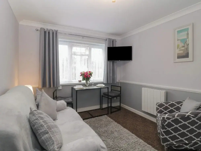 Flat 4, Big Tree Holiday Flats