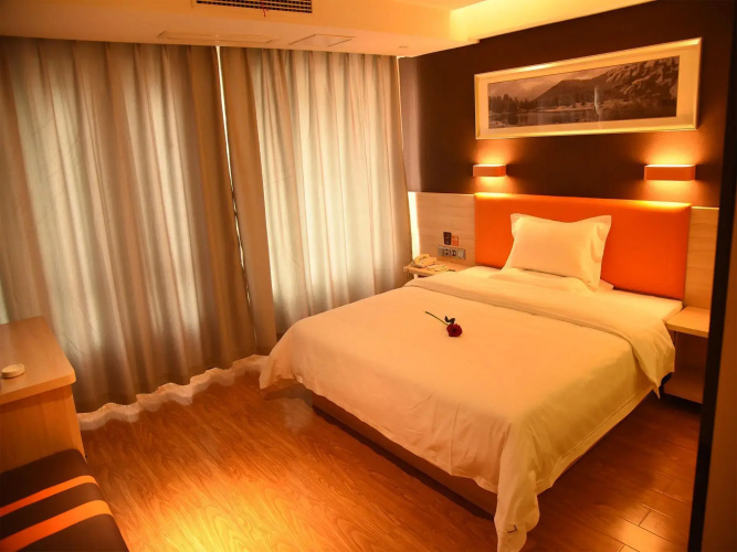 7 Days Premium (Chongqing Baishiyi)