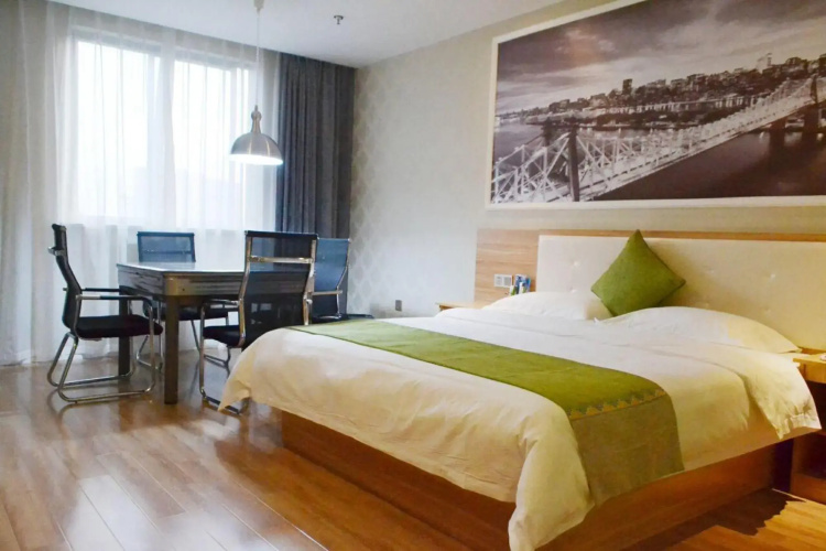 Super 8 Hotel (Binhai Seaside Avenue)