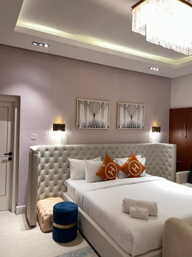 Sujimoto Residences