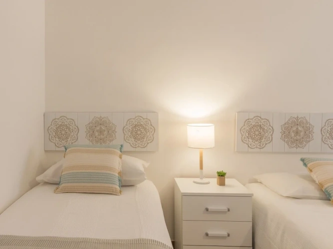 2 Bedrooms Apartment