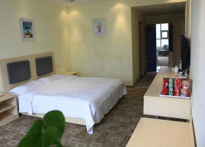 Huachuang Holiday Hotel