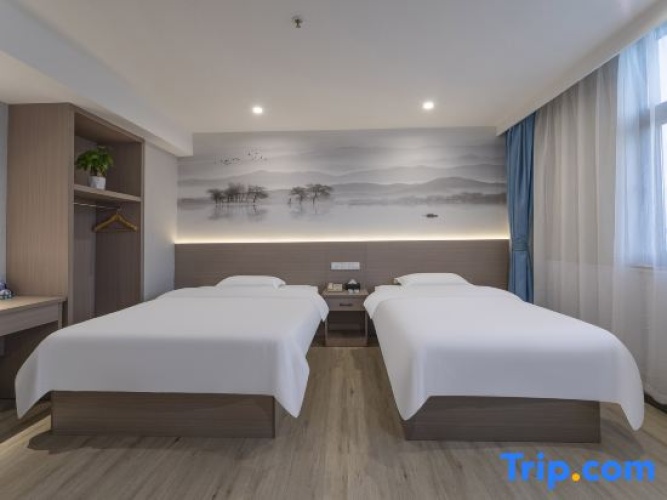 Standard Twin Family room