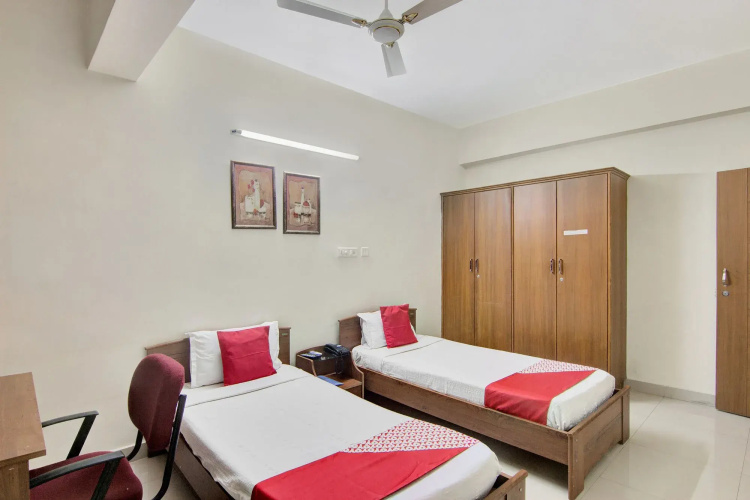 SilverKey 20008 Executive Stays Madhapur