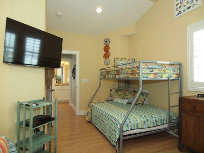 Guest rooms