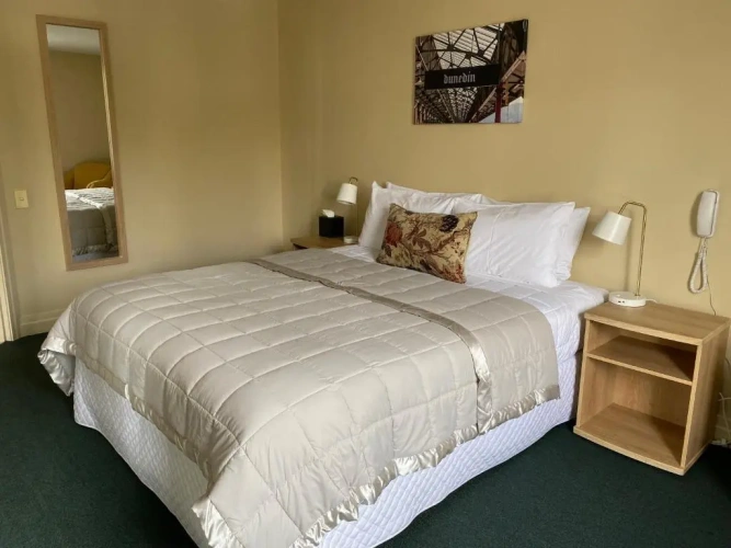 1 Bedroom Deluxe Suite