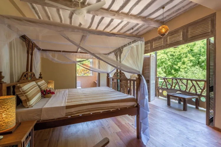 Comfort Double room with balcony and with courtyard view