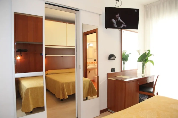 Standard Double room with balcony