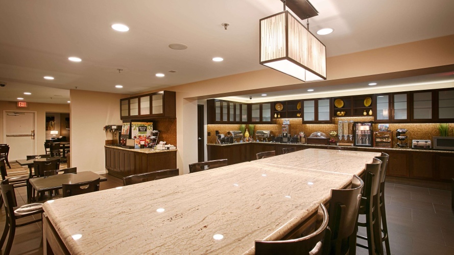 Best Western Plus Rancho Cordova Inn photo 24